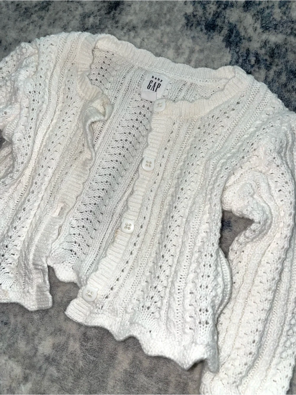 Baby Gap knit cardigan sweater size 6-12 months